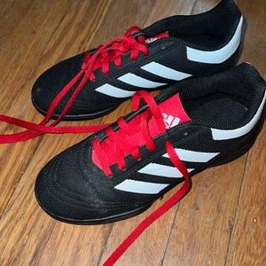 Adidas indoor soccer shoes size 2